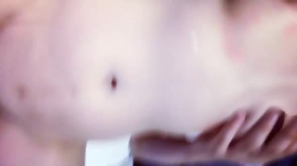 大铭哥世界杯期间和校花级女友一边看球一边啪啪女友呻吟非常给力1080P高清
